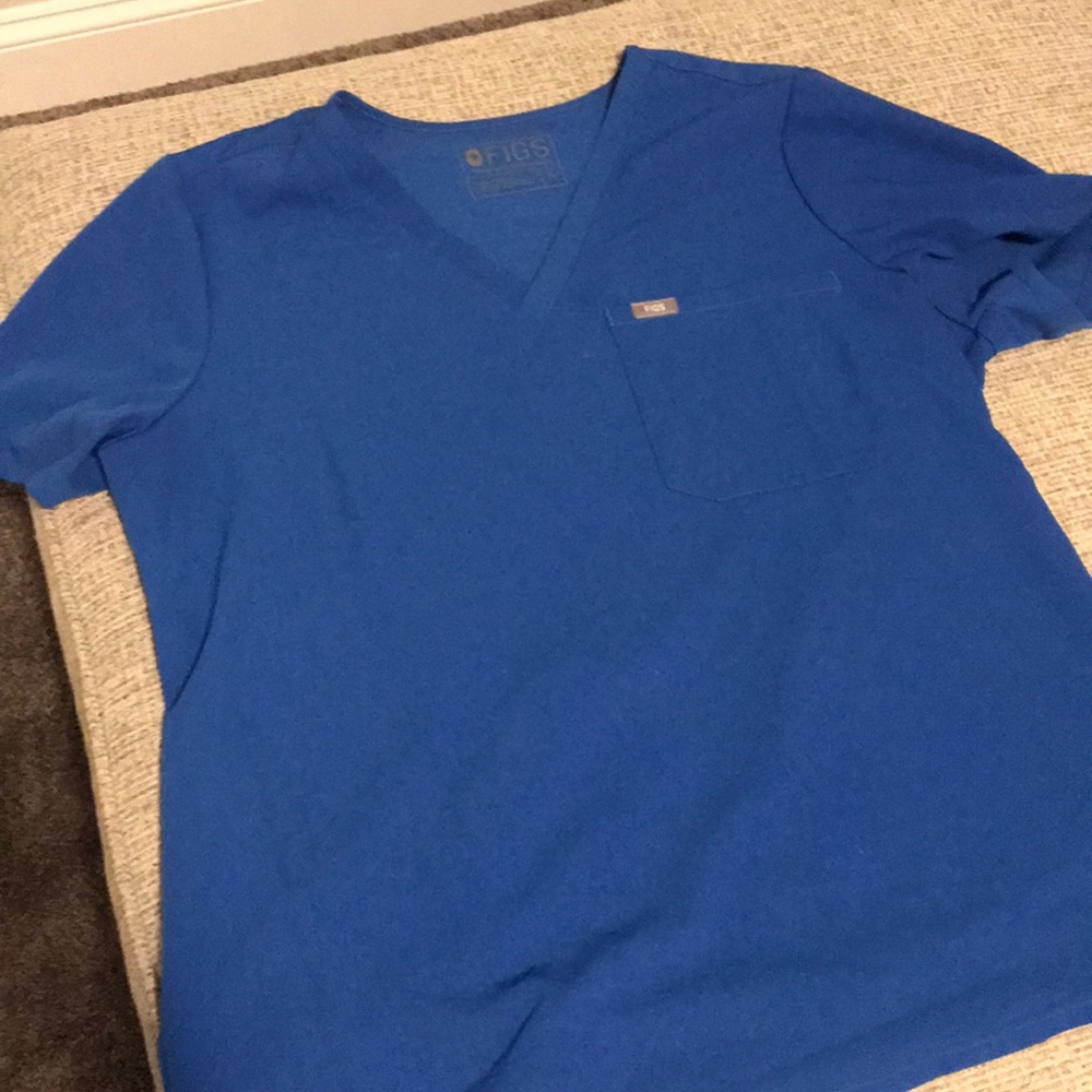 Figs one pocket top